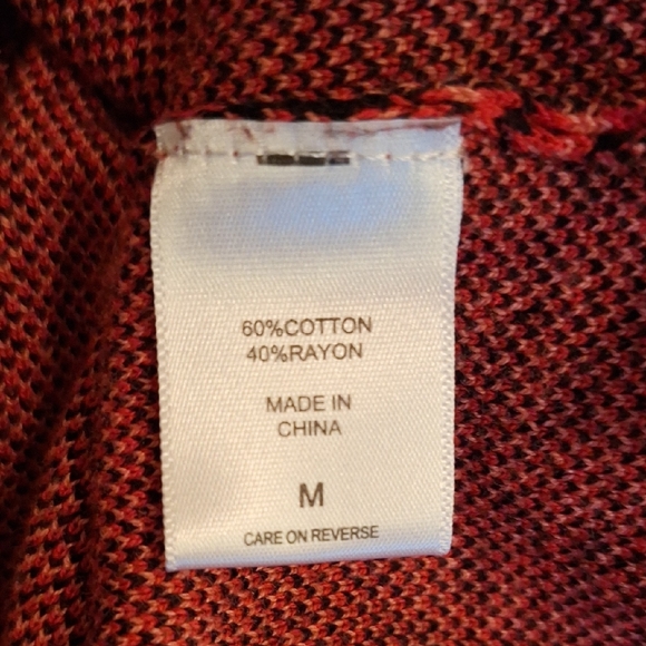 ☆☆New York & Co. Vibrant Red Snake Sweater. NWOT Size Medium ■ Offers Welcome - Picture 10 of 11